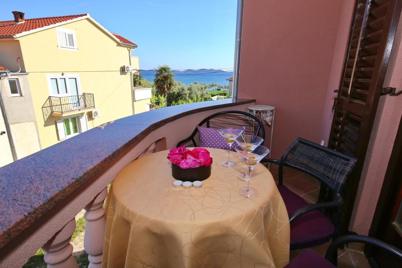 Villa Dalmatino Pakoštane Exterior foto