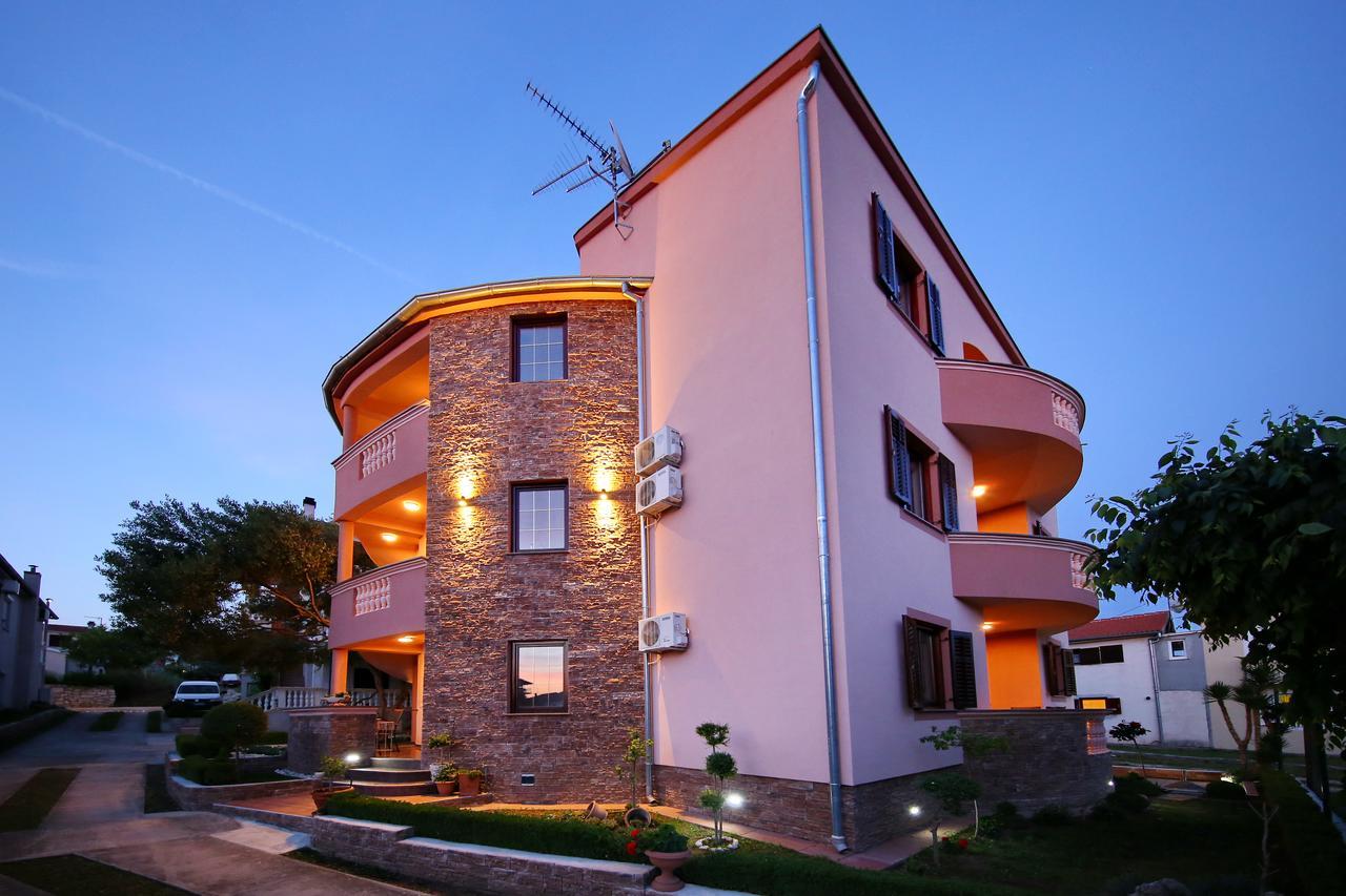 Villa Dalmatino Pakoštane Exterior foto